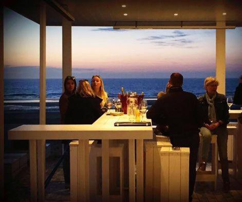 Seadream - Modern, Sunny With Big Terraces & Open View - Very Close To Sea, Beach, Shops, Restaurants & Beach Bars Nieuwpoort Bagian luar foto