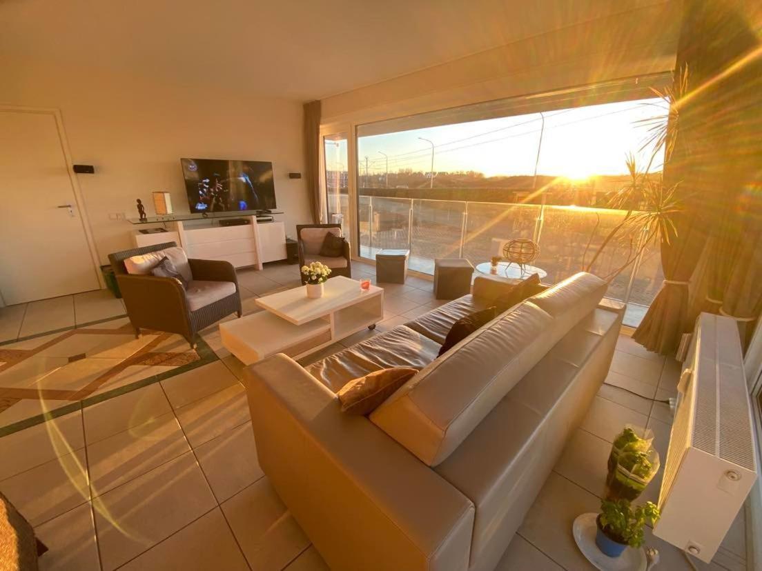 Seadream - Modern, Sunny With Big Terraces & Open View - Very Close To Sea, Beach, Shops, Restaurants & Beach Bars Nieuwpoort Bagian luar foto